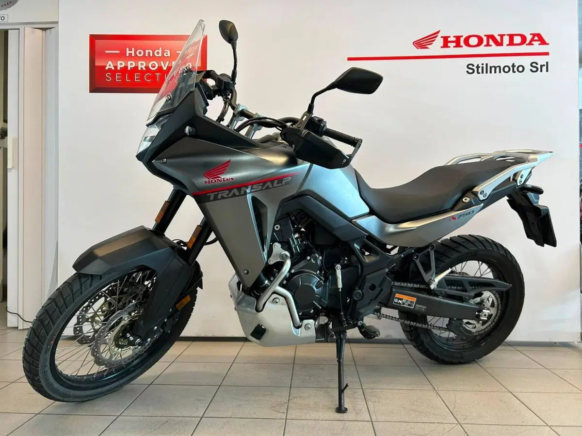 Honda Transalp XL750 (2023 - 24) (3)