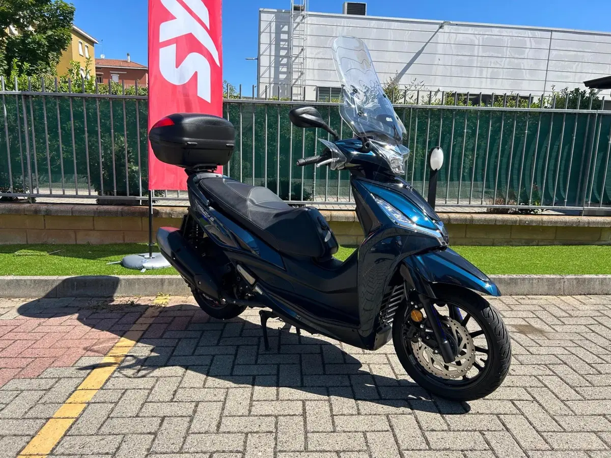 Kymco Agility 300i (2021 - 25) (9)