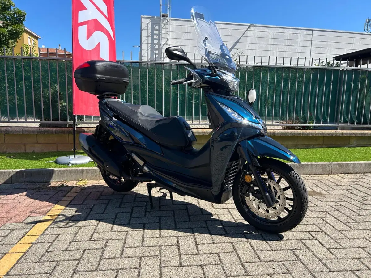 Kymco Agility 300i (2021 - 25) (10)