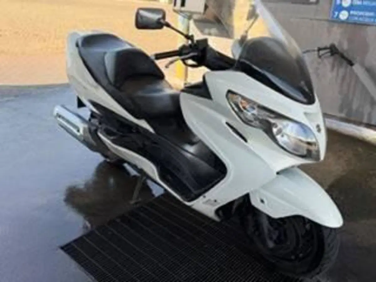 Suzuki Burgman AN 400 ABS (2010 - 13) (3)
