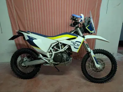 Husqvarna 701 Enduro (2017 - 19) usata