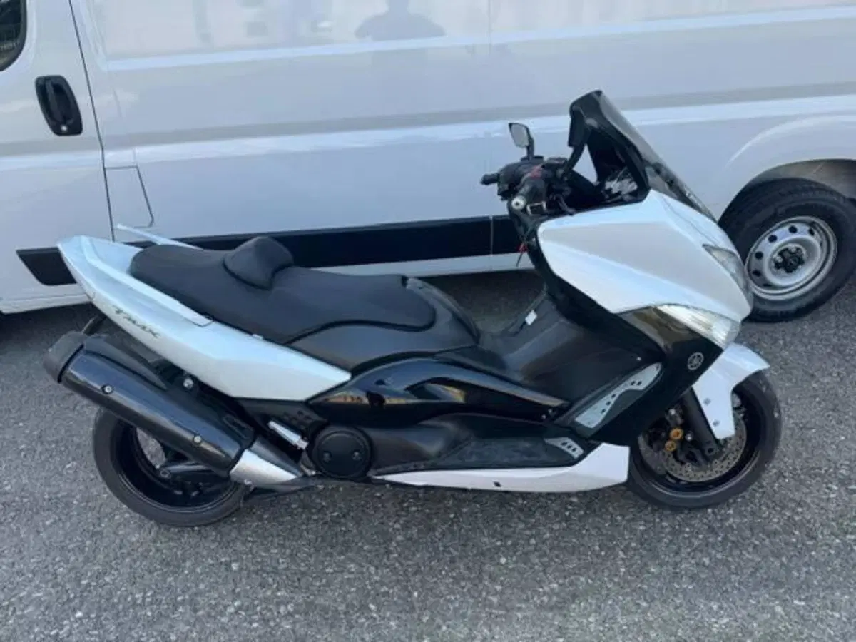 Yamaha T-Max 500 White Max (2010 - 11)