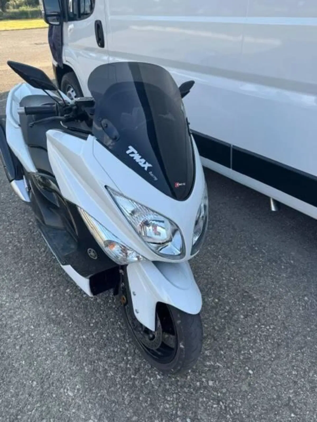 Yamaha T-Max 500 White Max (2010 - 11) (3)