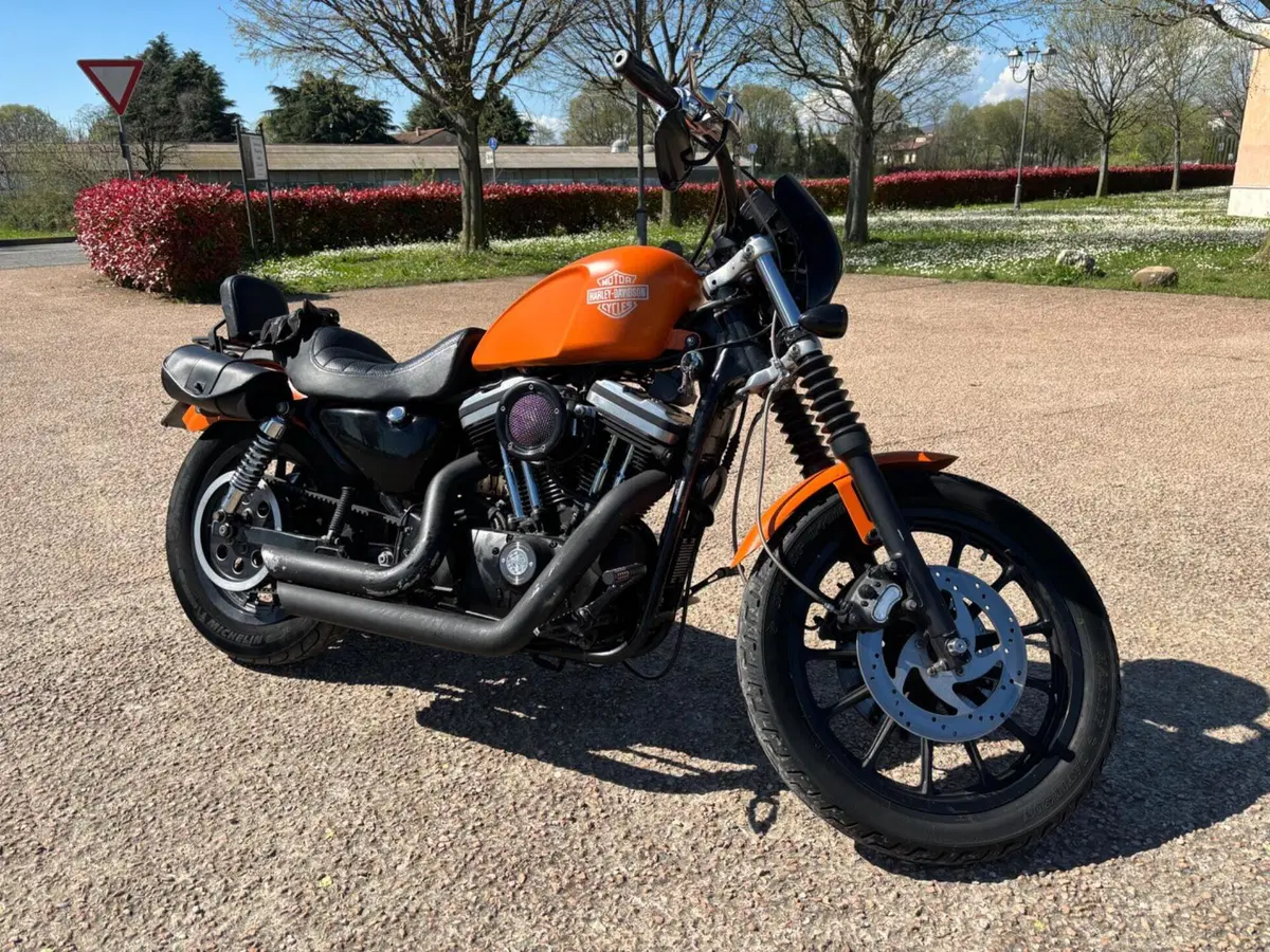 Harley-Davidson 883 Hugger (2001 - 02) - XLH