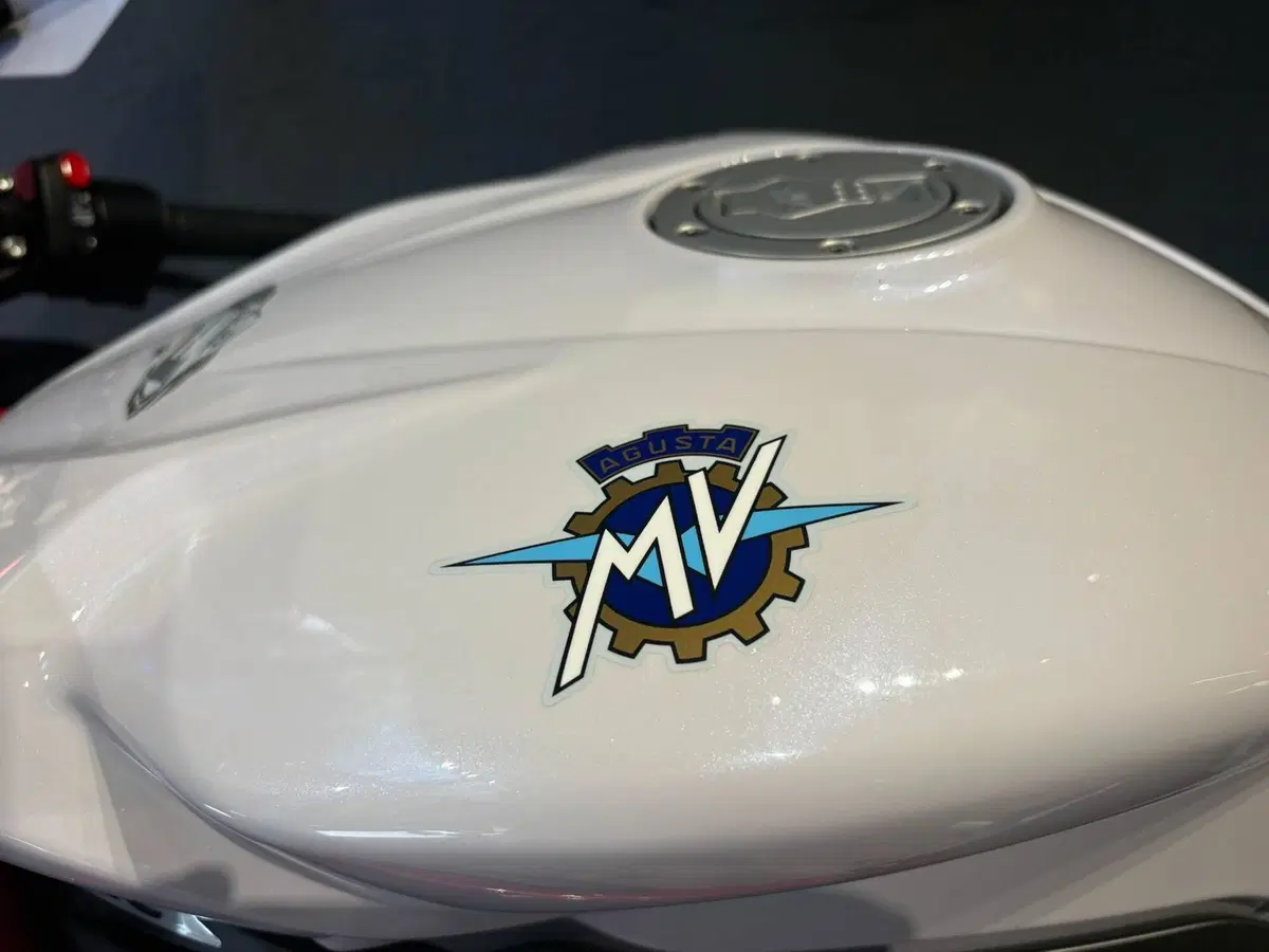 MV Agusta F3 800 EAS (2013 - 15) (5)