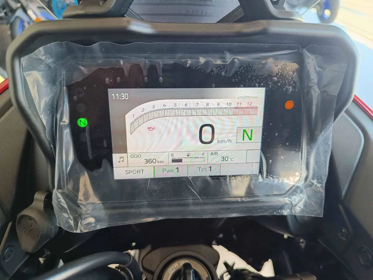 Yamaha Tracer 7 (2025 - 26) (4)