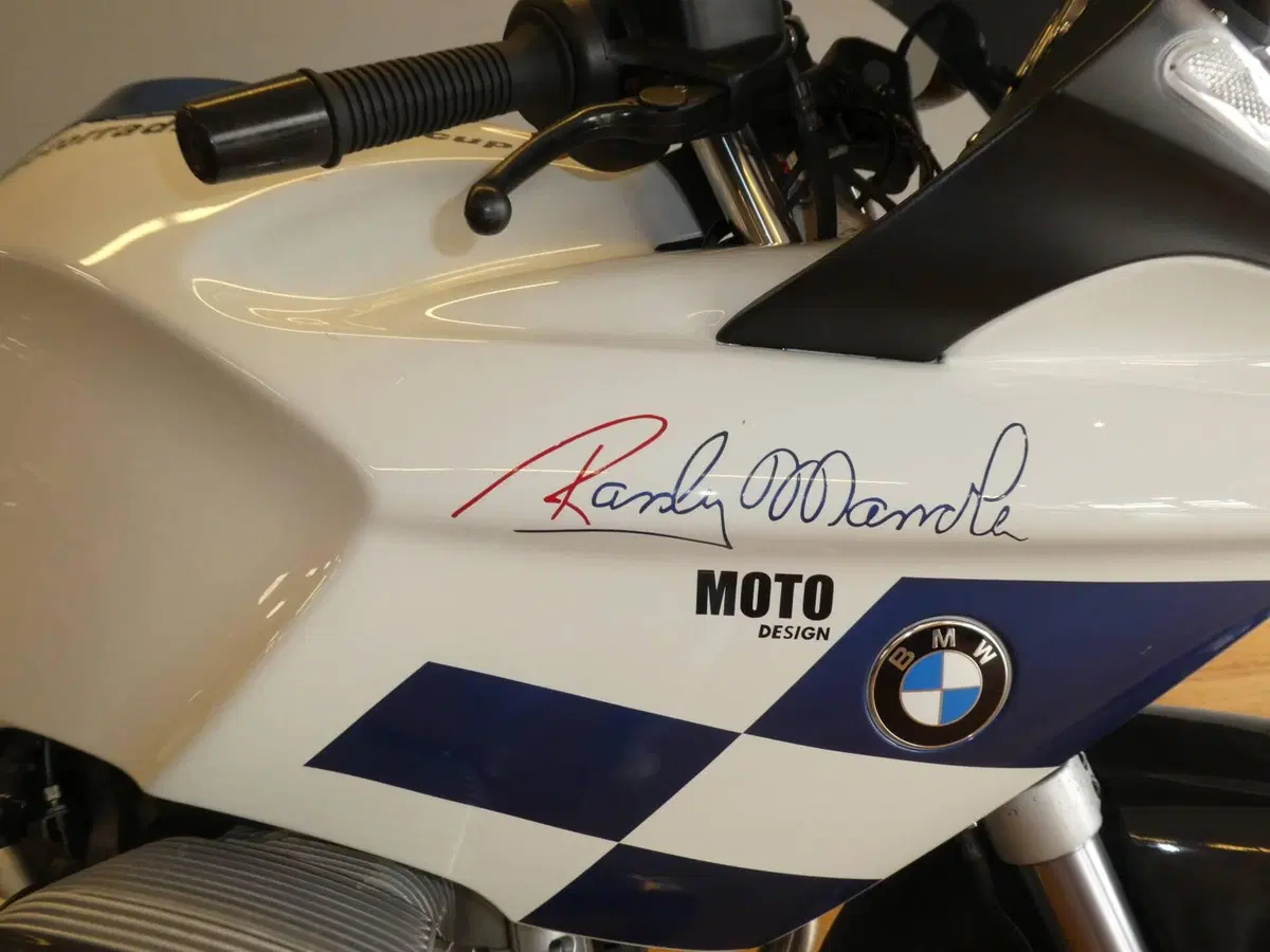 Bmw R 1100 S Replika (5)
