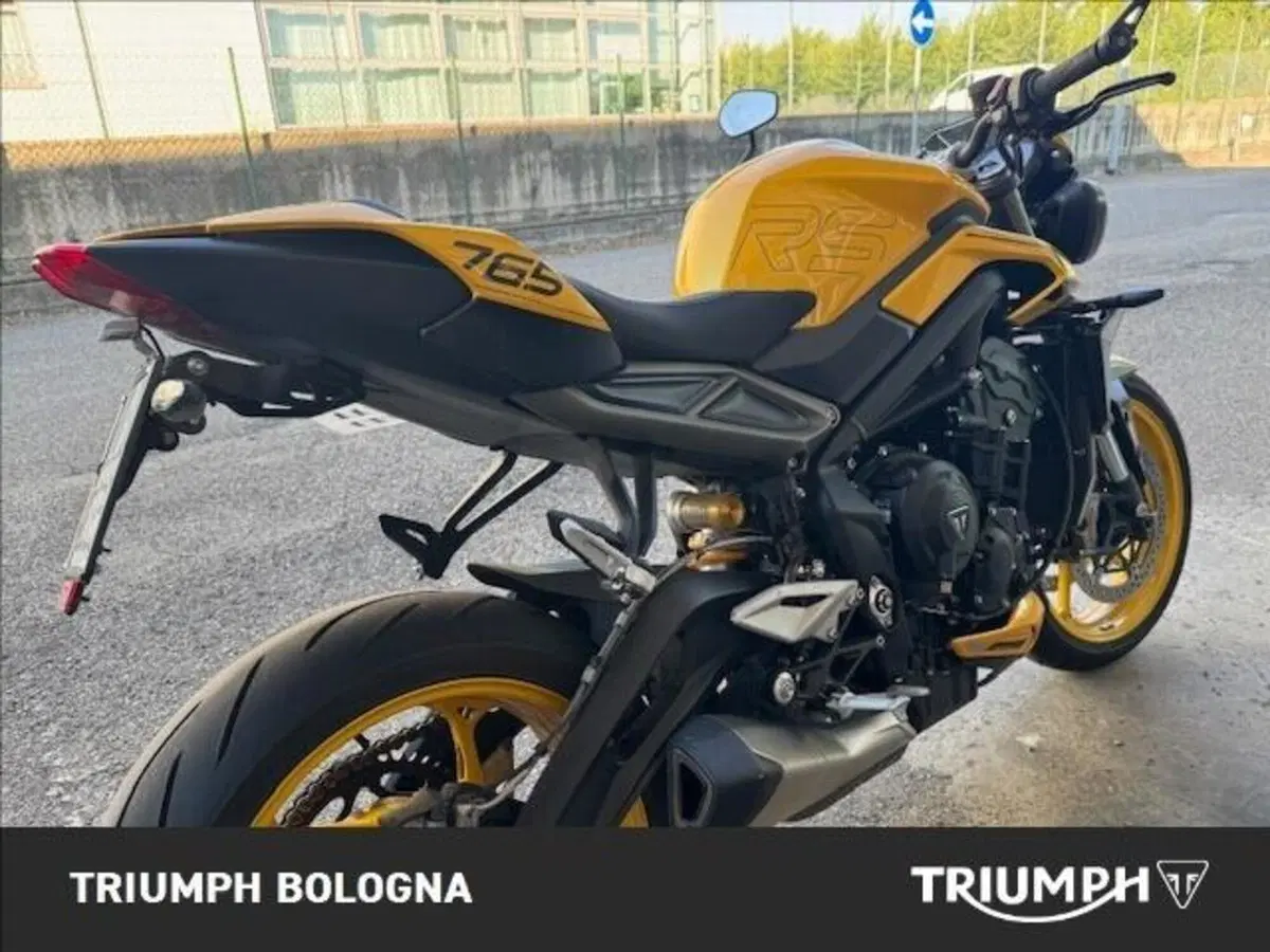 Triumph Street Triple 765 RS (2023 - 26) (4)