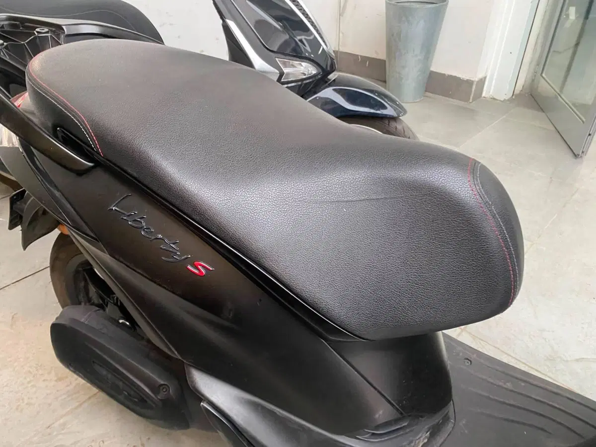 Piaggio Liberty 50 S RST (2025 - 26) (5)
