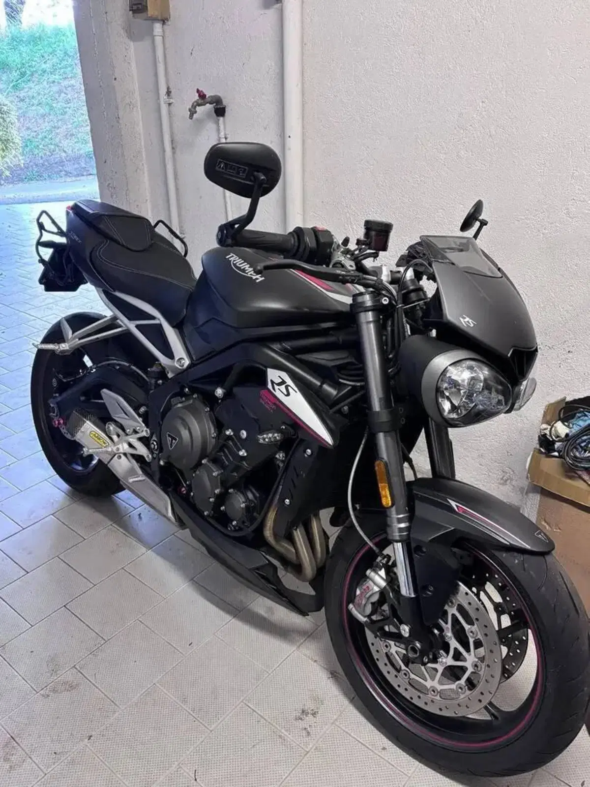 Triumph Street Triple RS (2017 - 19) (4)