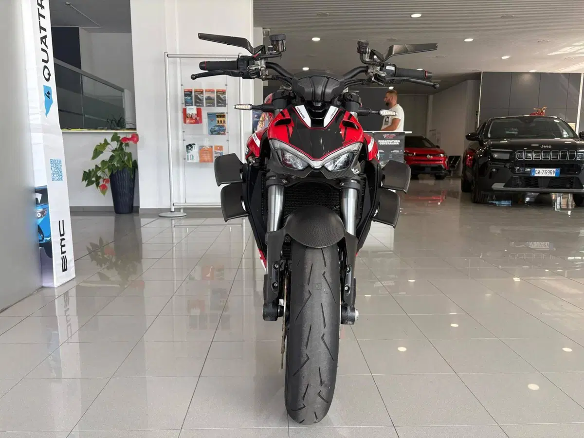 Ducati Streetfighter V2 955 Green (2022 - 23) (2)