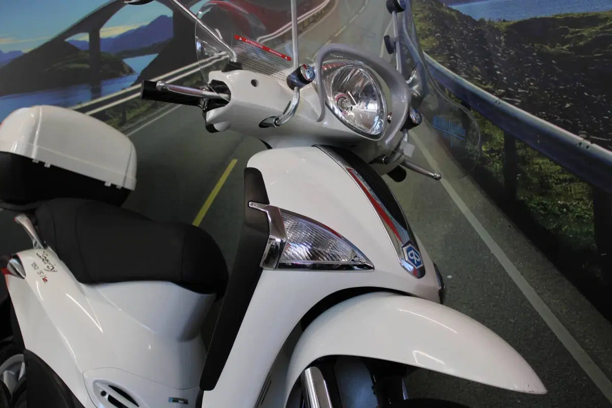 Piaggio Liberty 150 3V Full Optional (2013 - 15) (12)