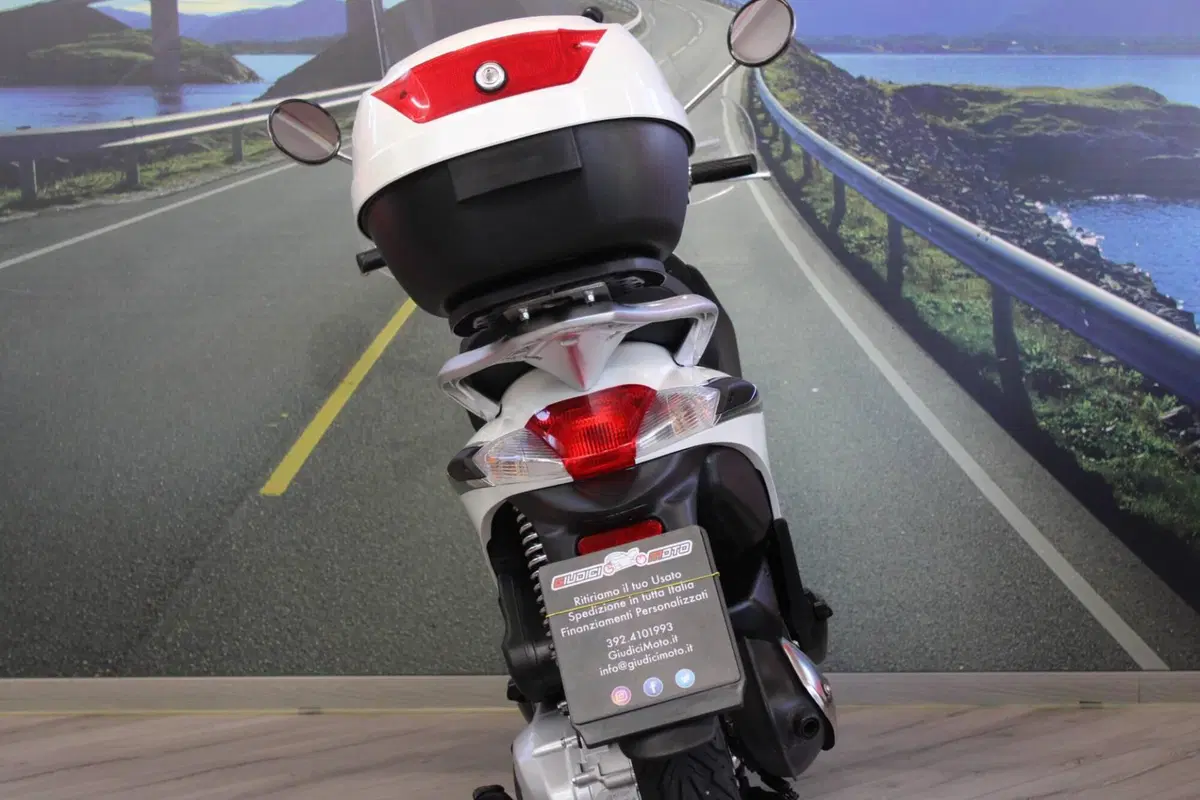 Piaggio Liberty 150 3V Full Optional (2013 - 15) (16)