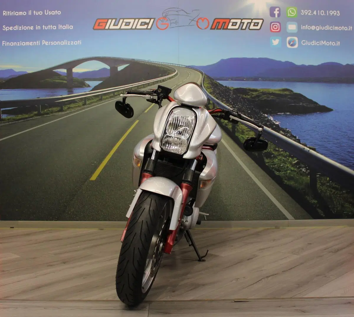 Kawasaki ER-6N (2006 - 09) (2)