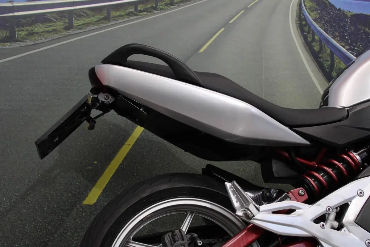 Kawasaki ER-6N (2006 - 09) (15)