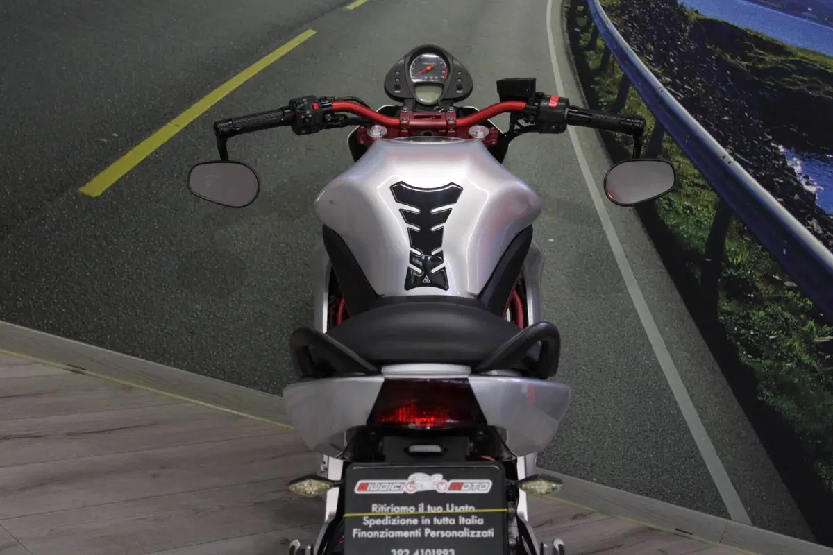 Kawasaki ER-6N (2006 - 09) (19)