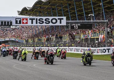 MotoGP 2026. Partenze più sicure senza abbassatori anteriori. Lo dicono anche i piloti