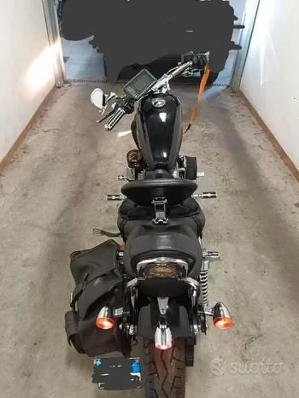 Harley-Davidson 883 Custom (2008 - 12) - XL 883C (5)
