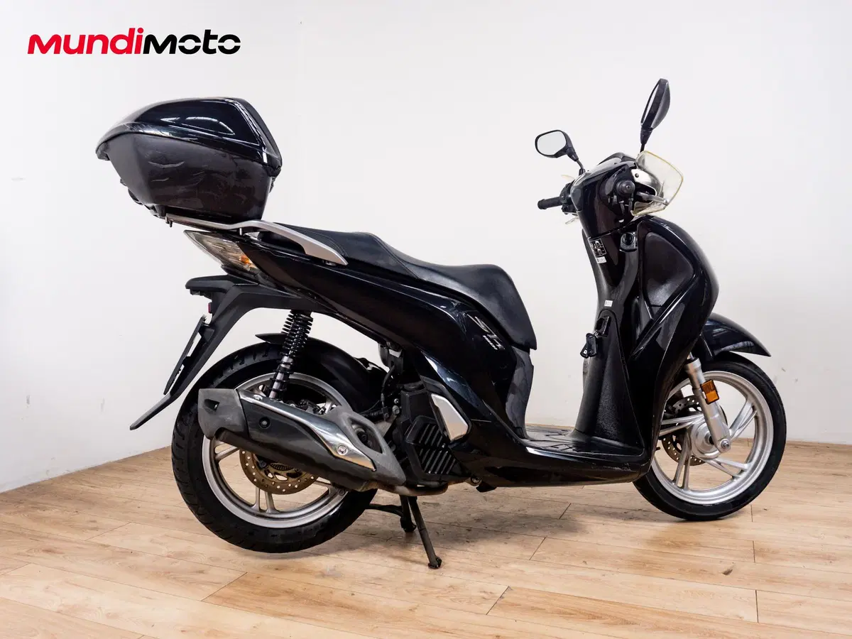 Honda SH 150i ABS (2013 - 16) (3)