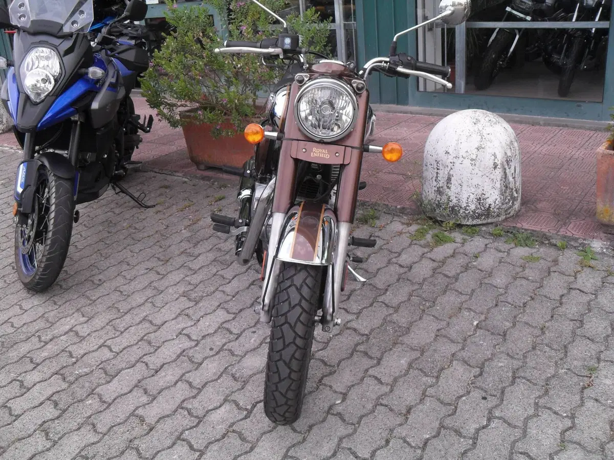 Royal Enfield Classic 350 (2021 - 26) (2)
