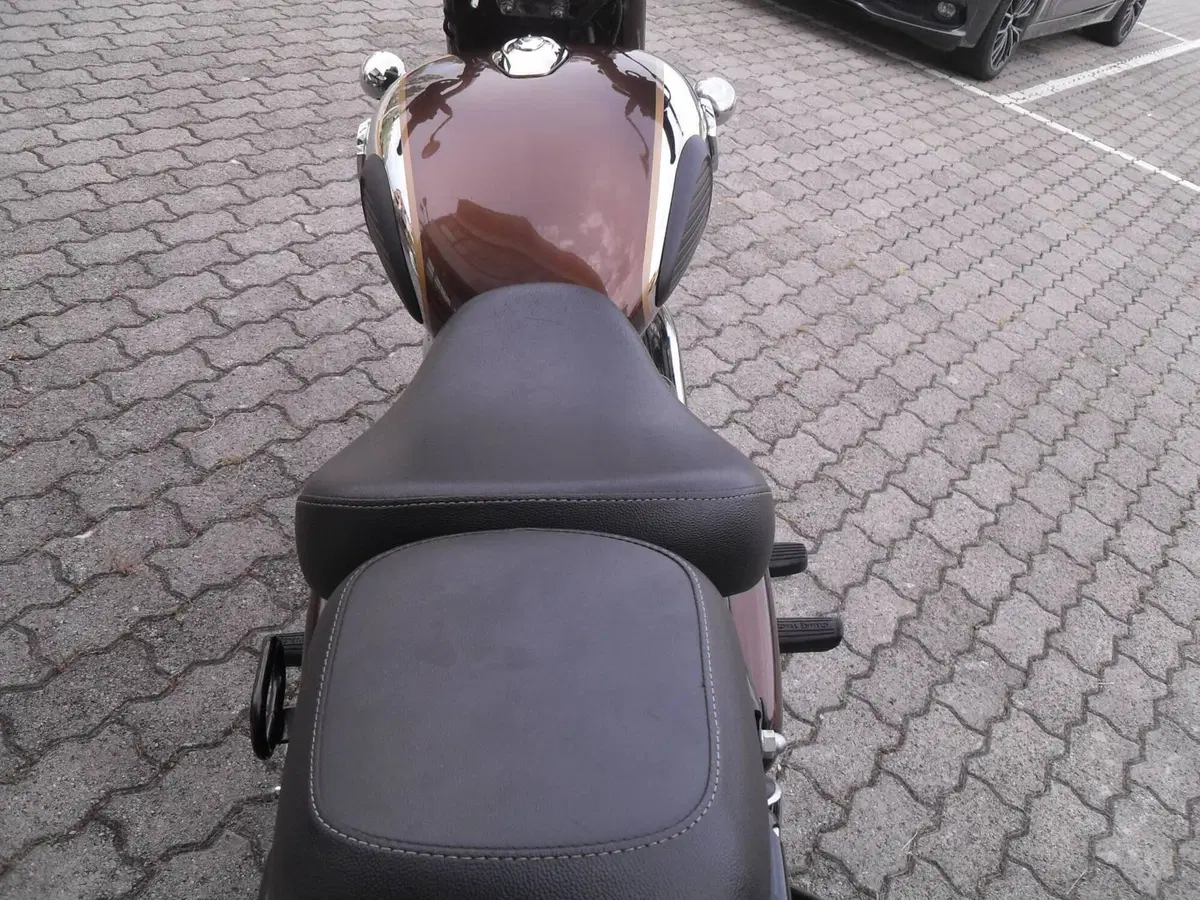 Royal Enfield Classic 350 (2021 - 26) (5)