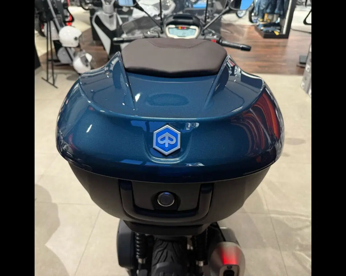 Piaggio Beverly 300 S ABS-ASR (2021 - 25) (3)