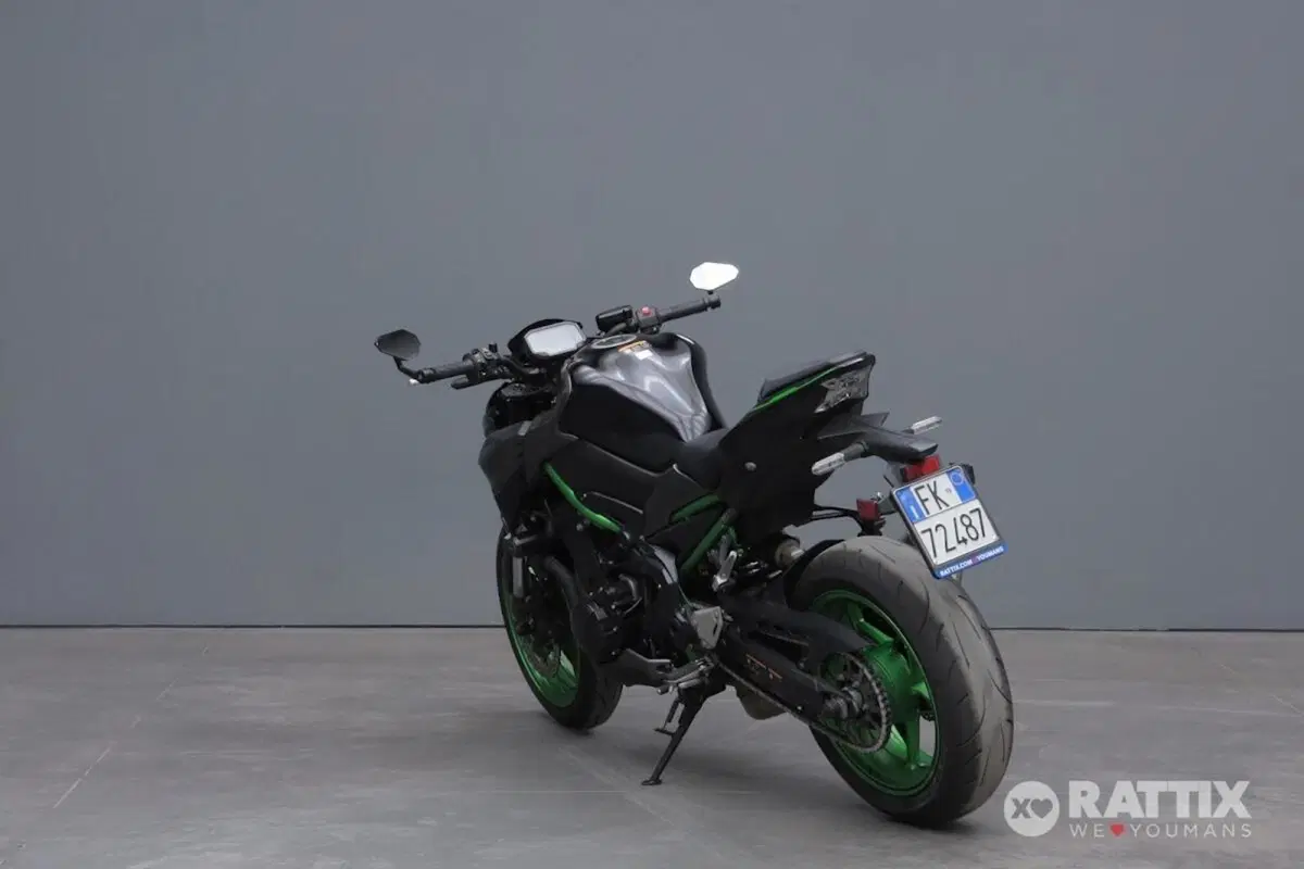 Kawasaki Z 900 (2021 - 24) (5)