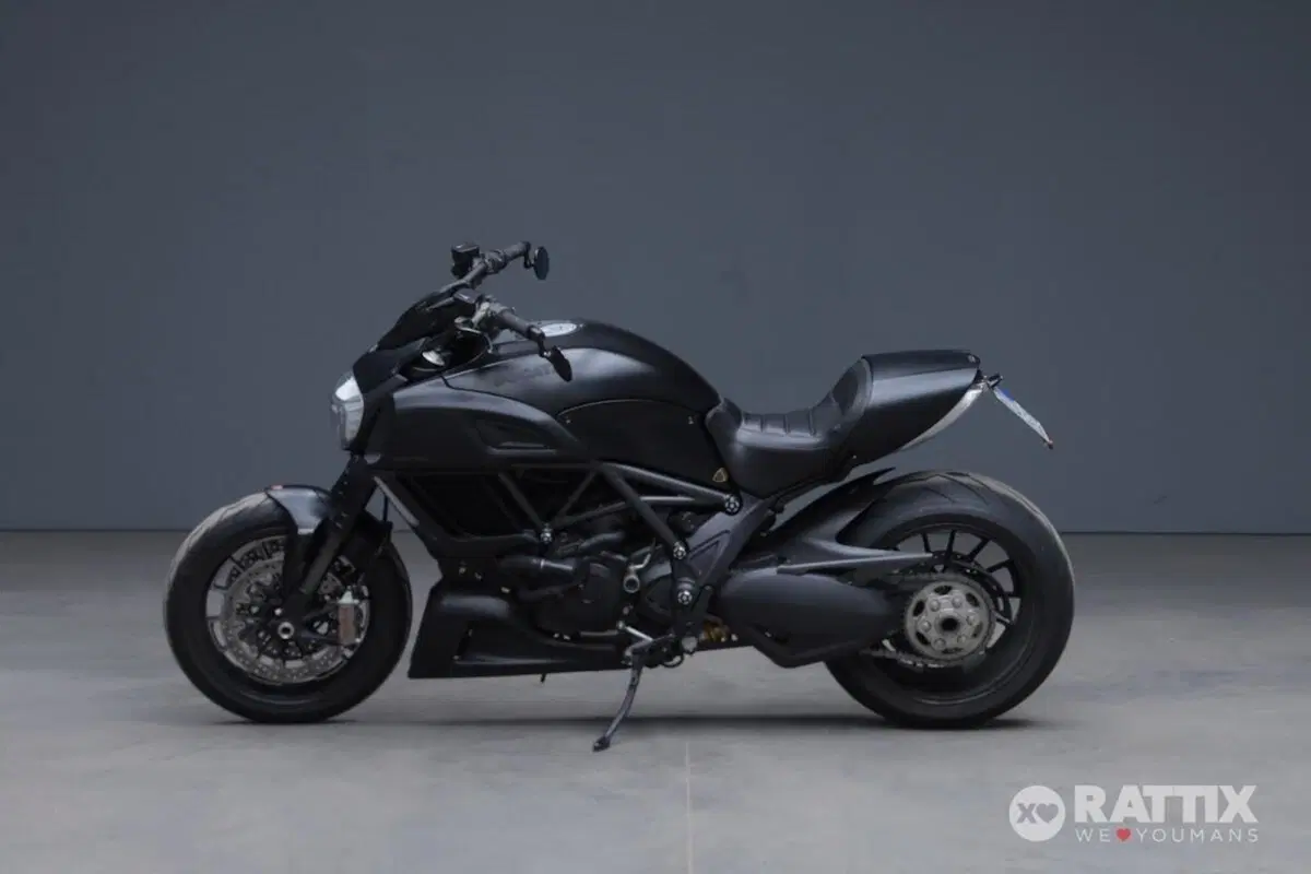 Ducati Diavel 1200 (2014 - 16) (3)