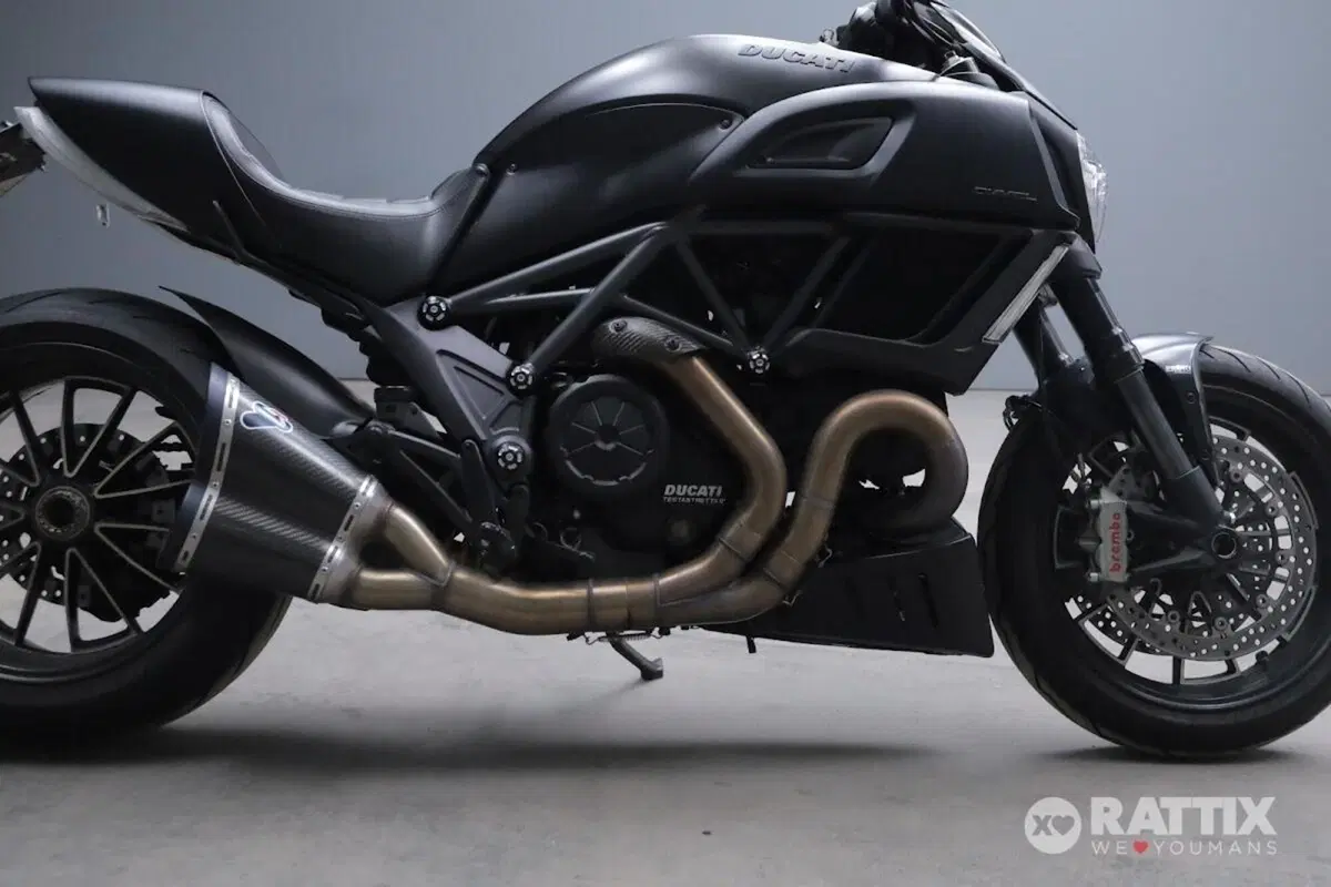 Ducati Diavel 1200 (2014 - 16) (8)
