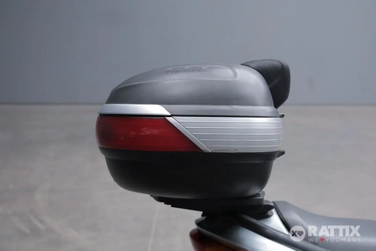 Honda Deauville 650 (2002 - 05) (7)