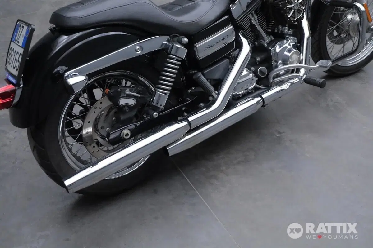 Harley-Davidson 1584 Super Glide Custom (2008 - 13) - FXDC (7)