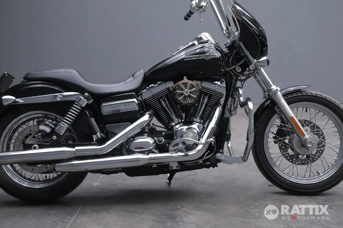 Harley-Davidson 1584 Super Glide Custom (2008 - 13) - FXDC (8)