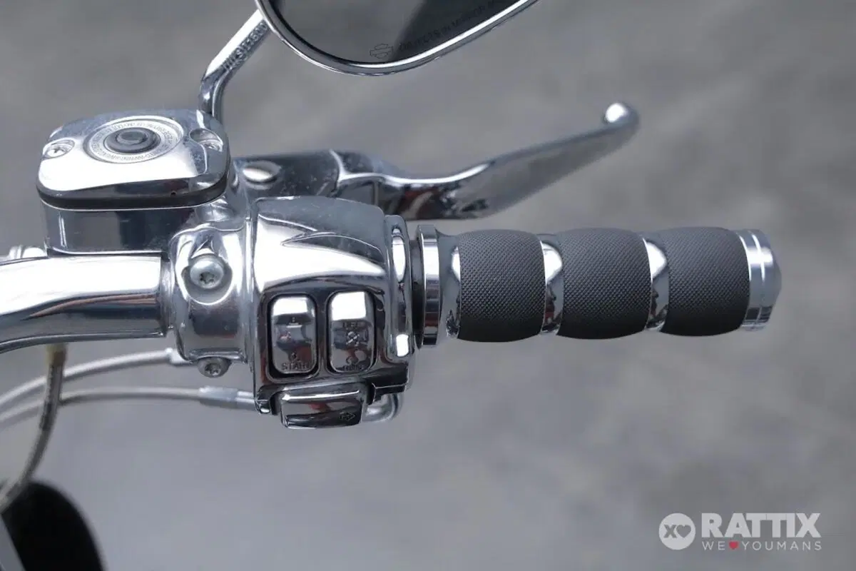 Harley-Davidson 1584 Super Glide Custom (2008 - 13) - FXDC (12)