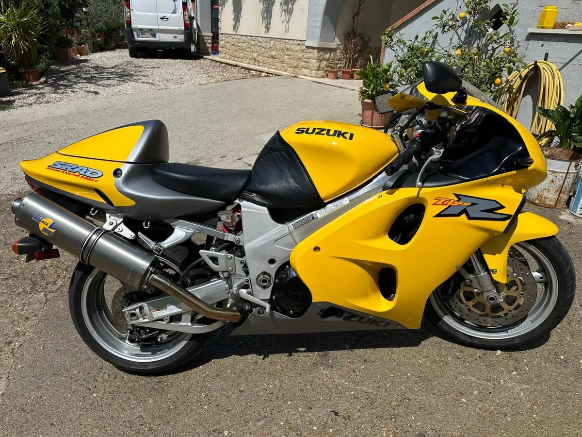 Suzuki TL1000R (3)