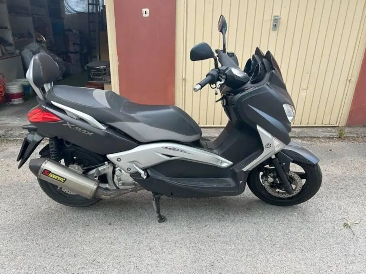 Yamaha X-Max 250 Sport (2011 - 13) (3)