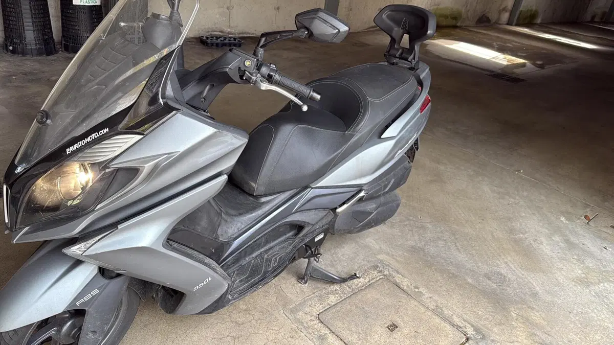 Kymco Downtown 350i ABS (2015 - 17) (2)