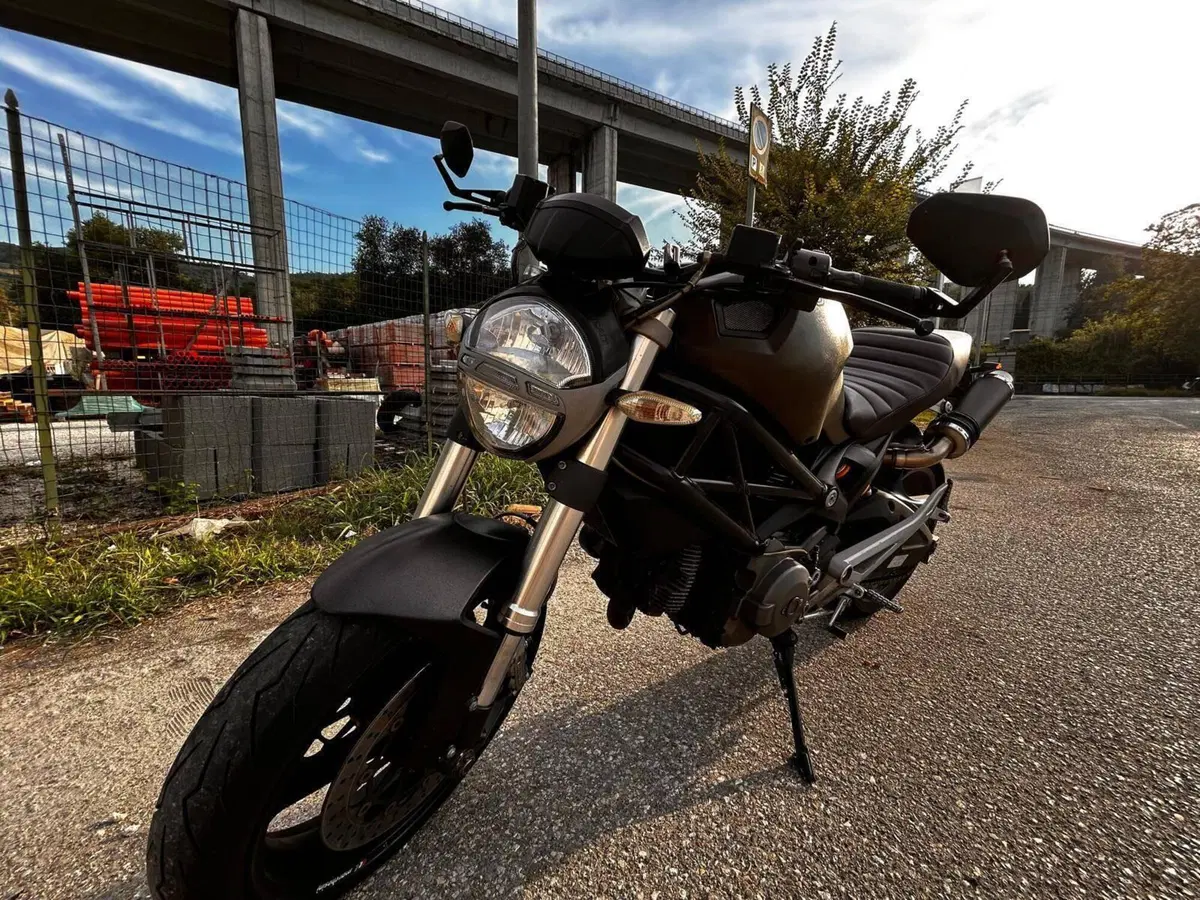 Ducati Monster 696 Plus (2007 - 14) (5)
