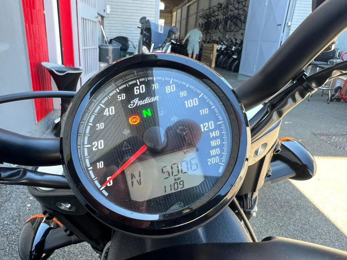 Indian Scout 1133 Bobber (2021 - 25) (5)