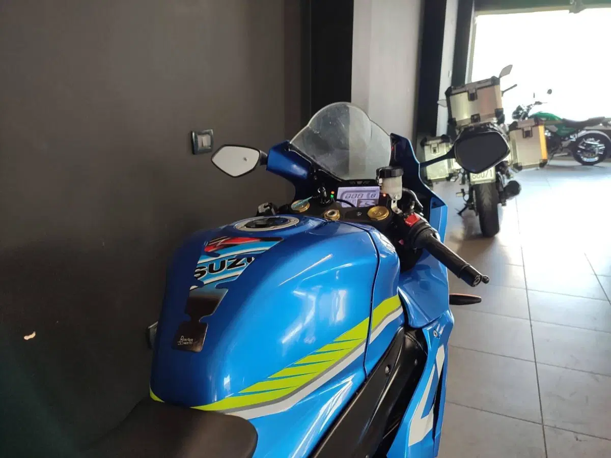 Suzuki GSX-R1000 (2017 - 18) (5)