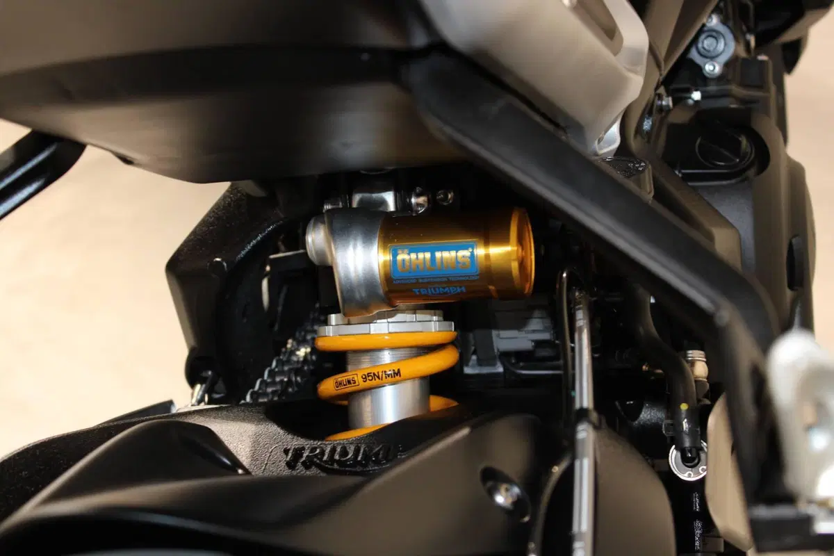 Triumph Street Triple 765 RS (2023 - 26) (7)