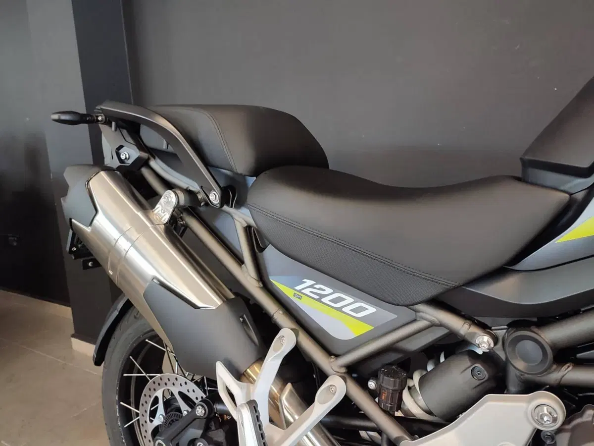 Triumph Tiger 1200 Desert Special Edition (2026) (6)