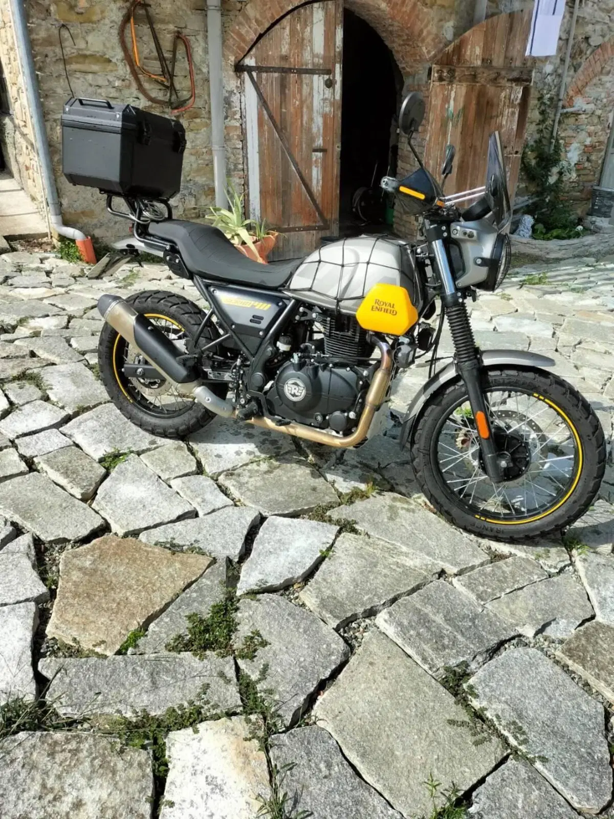Royal Enfield Scram 411 (2022 - 24) (2)