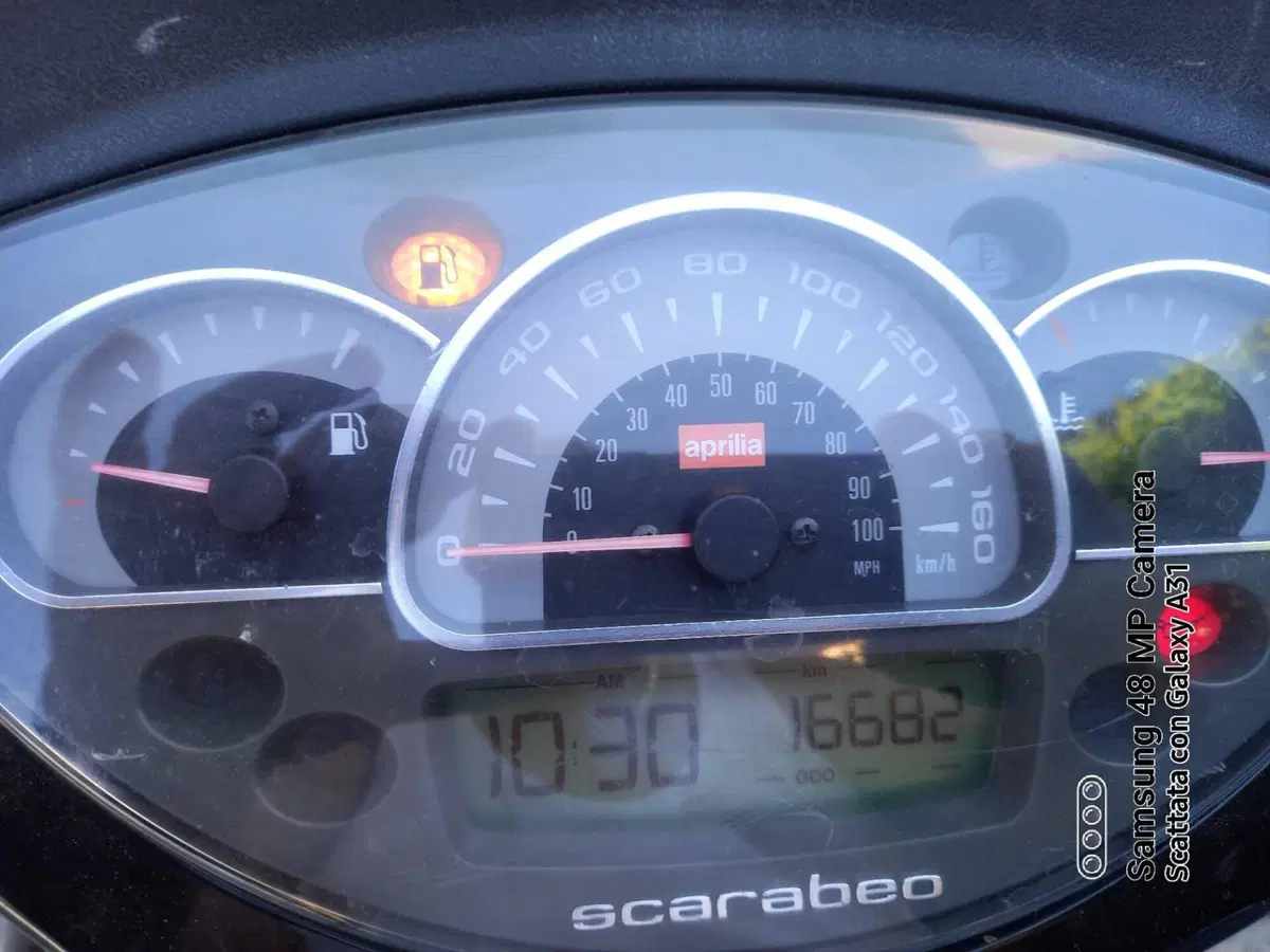 Aprilia Scarabeo 200 i.e. (2009 - 11) (7)