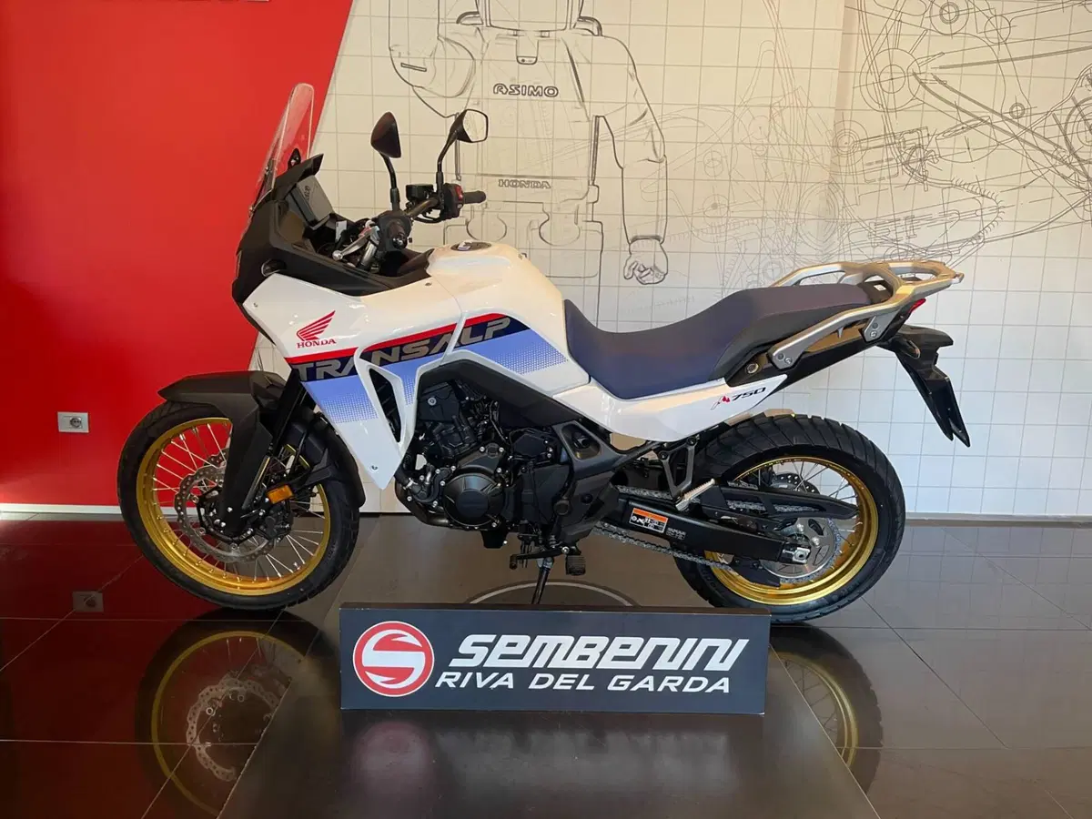 Honda Transalp XL750 (2025) (7)