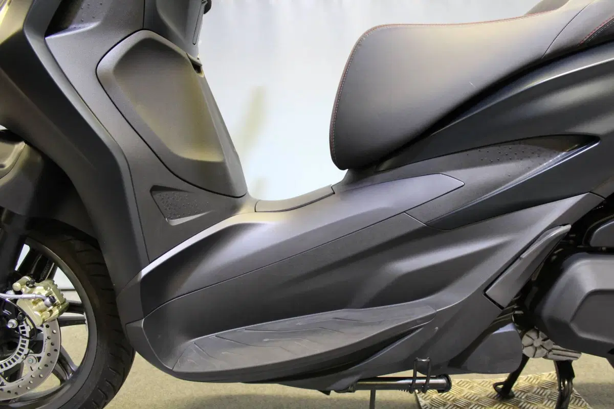 Piaggio Beverly 400 S ABS-ASR (2021 - 24) (17)