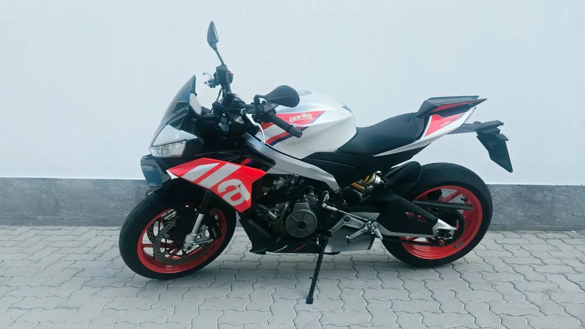 Aprilia Tuono 660 Factory (2022 - 24) (4)