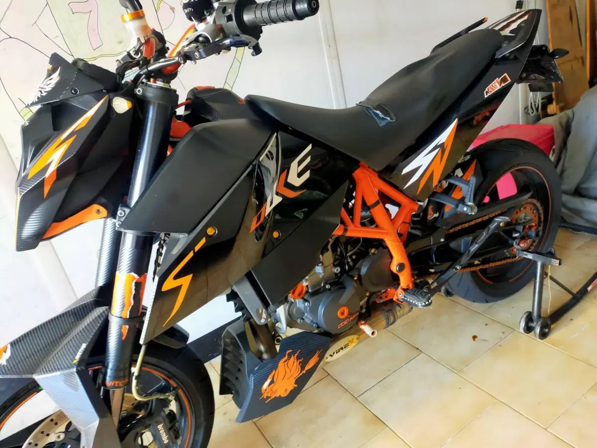 KTM 690 Duke R (2010 - 15) (8)