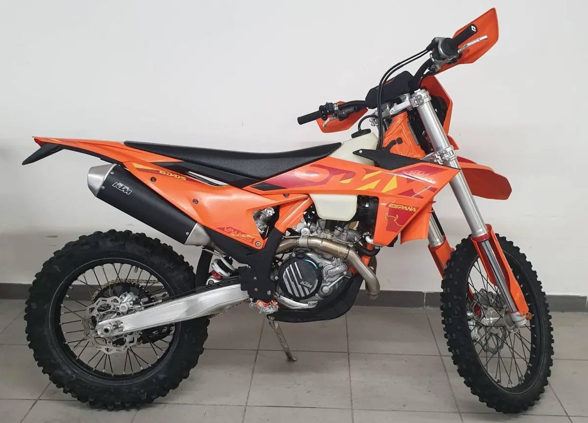 KTM 450 EXC-F Champion Edition (2025) (2)