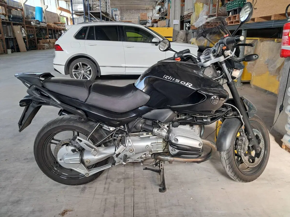 Bmw R1150r (8)