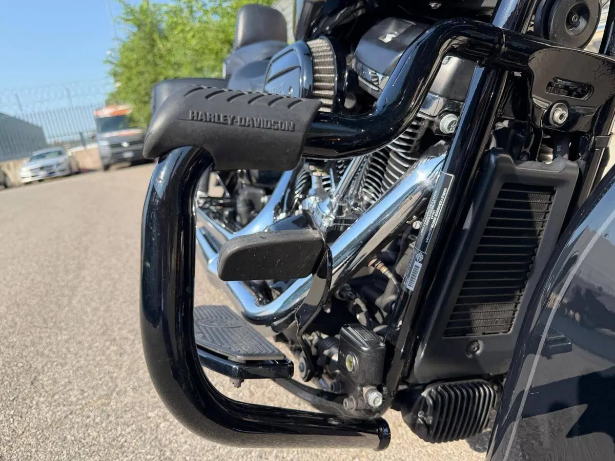 Harley-Davidson 114 Heritage Classic (2018 - 20) - FLHCS (5)